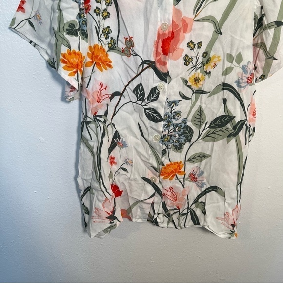 Loft Floral Button Back Blouse White - Picture 10 of 12